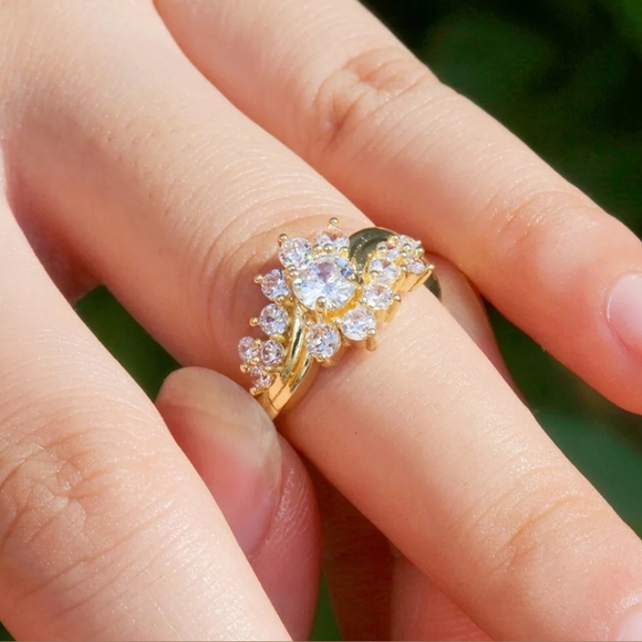 boutique Jewelry - New 18k gold Plated S925 white sapphire ring
